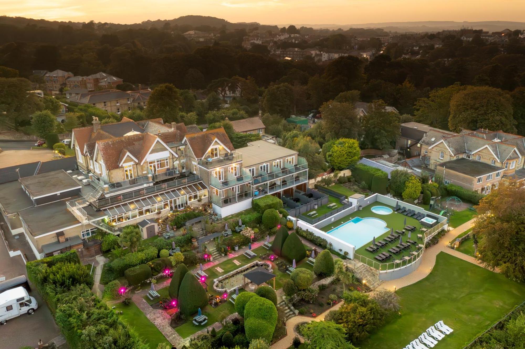 Luccombe Hall Hotel Shanklin Exterior photo